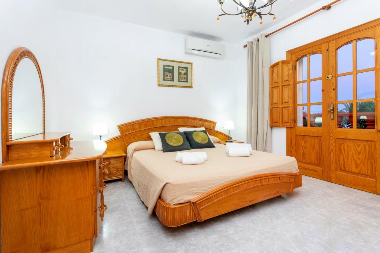 Villa Mali อิบิซาทาวน์ ภายนอก รูปภาพ