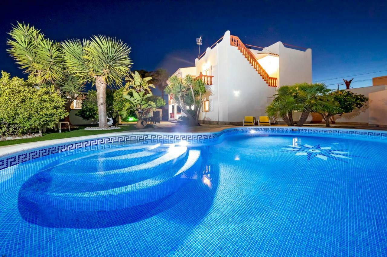 Villa Mali อิบิซาทาวน์ ภายนอก รูปภาพ